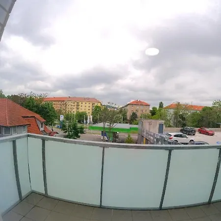 Apartament Brand New By Hockey Stadium